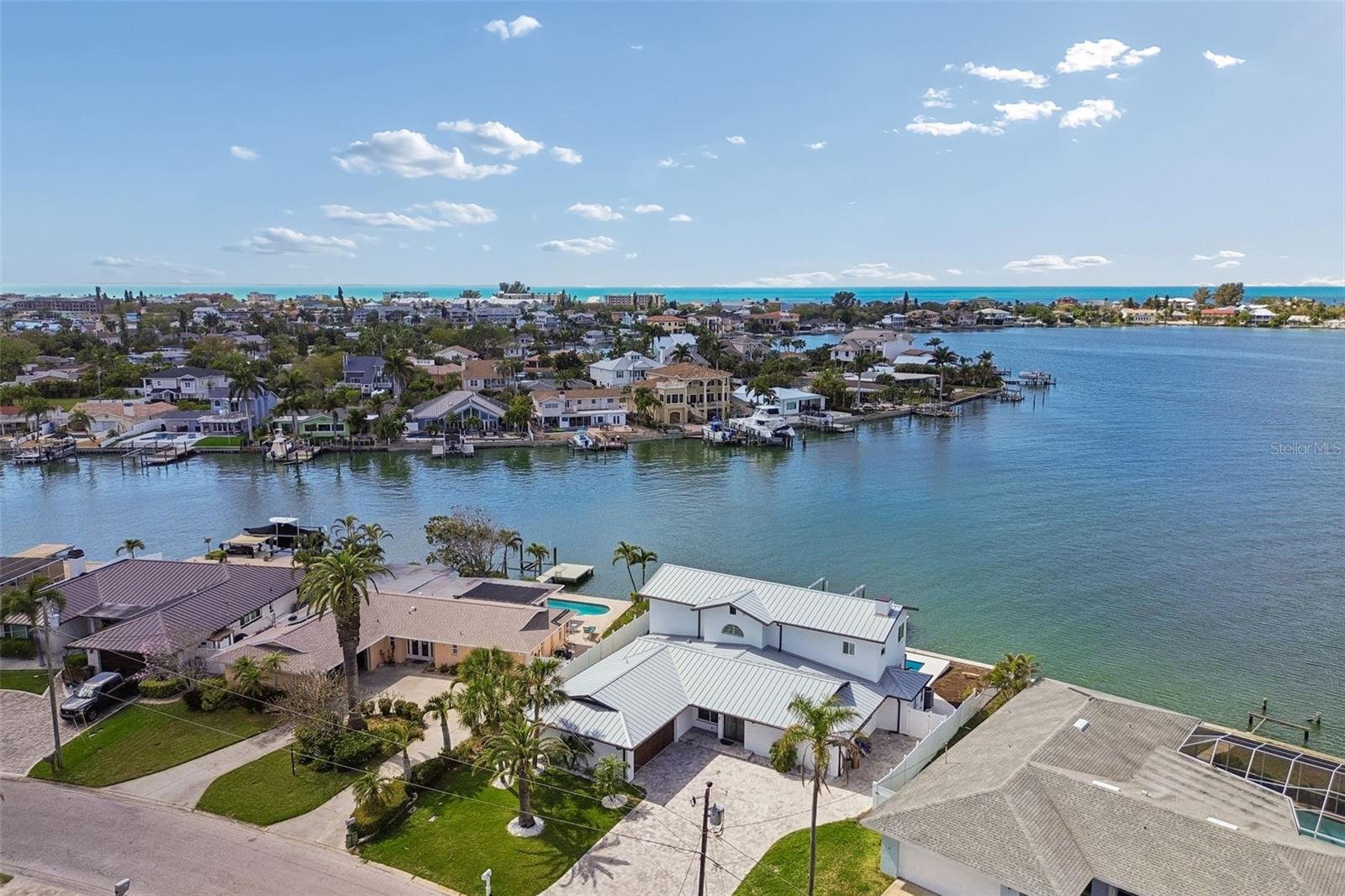 Listing photo id 61 for 478 Harbor Drive N