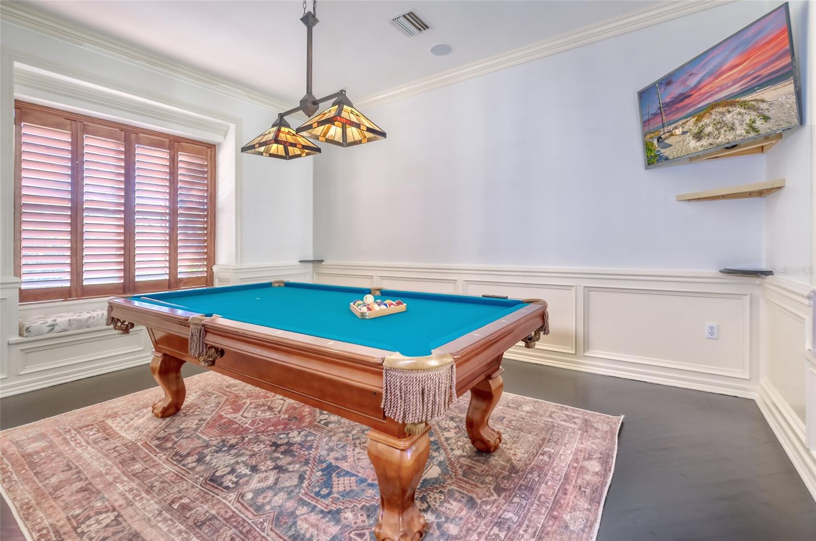 Listing photo id 12 for 2983 Wentworth Way