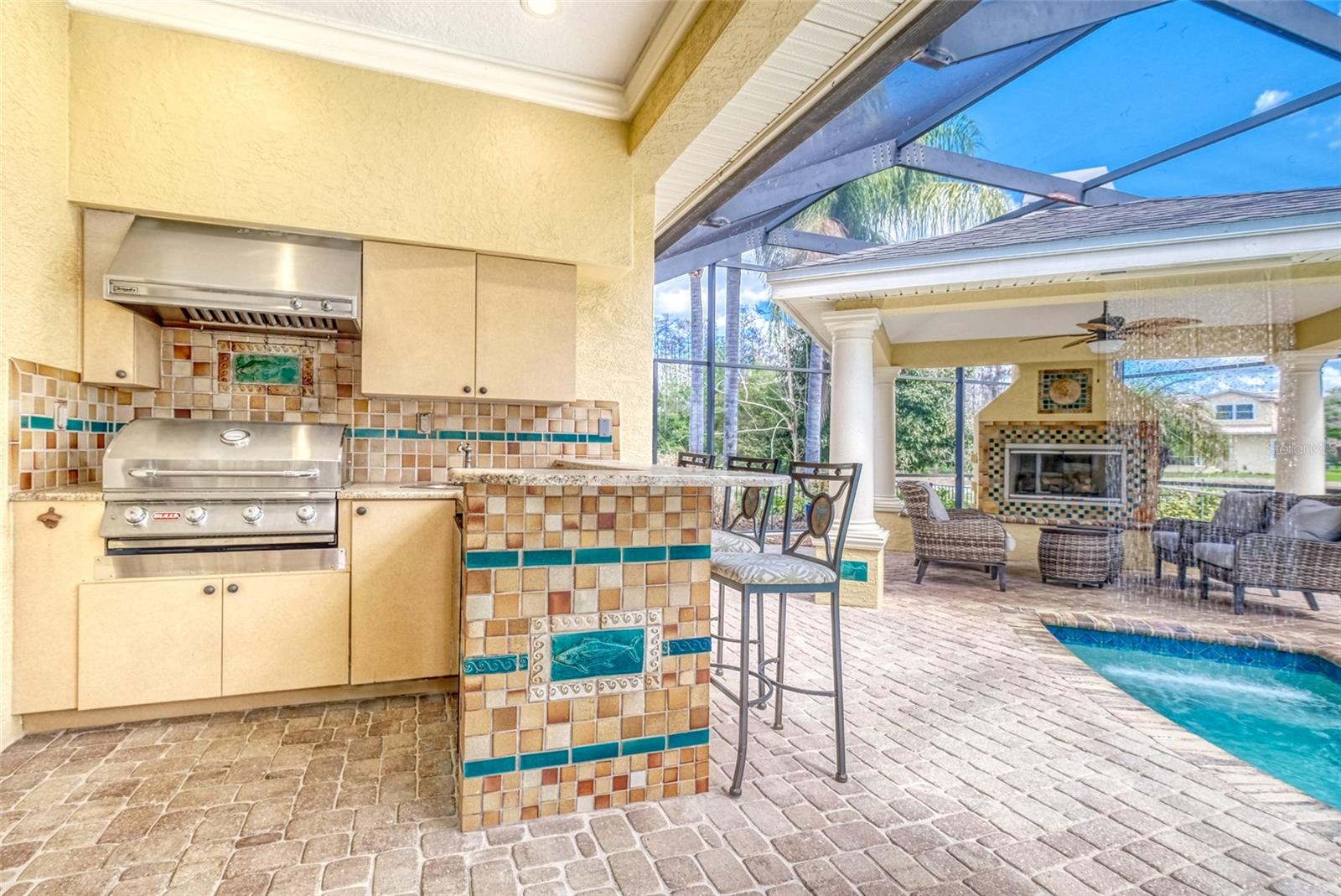 Listing photo id 22 for 2983 Wentworth Way