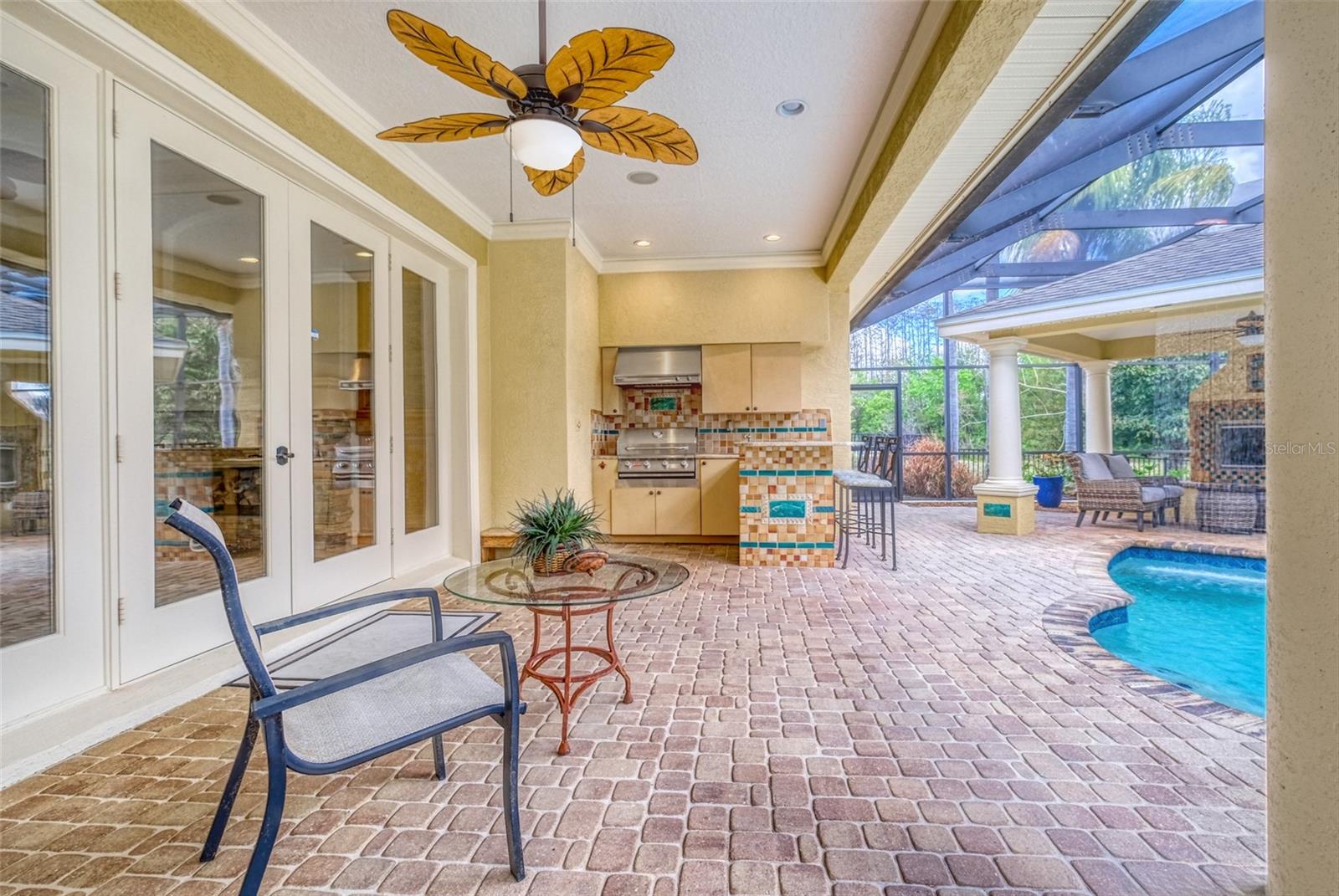 Listing photo id 25 for 2983 Wentworth Way