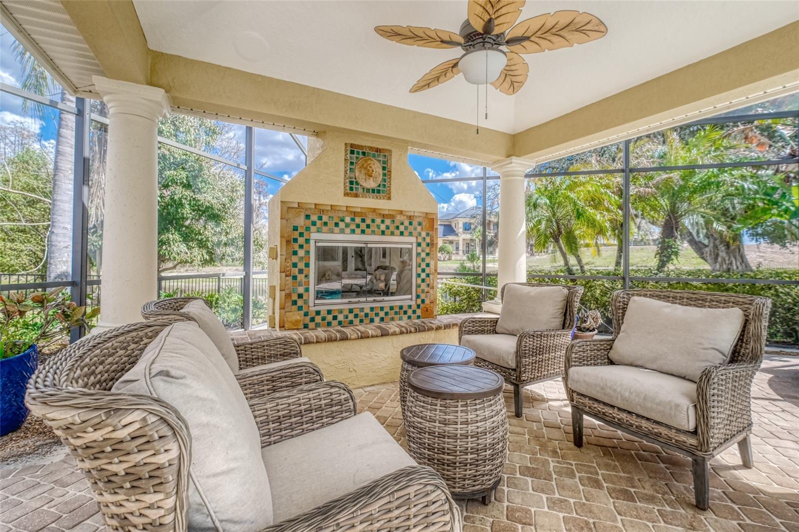 Listing photo id 27 for 2983 Wentworth Way