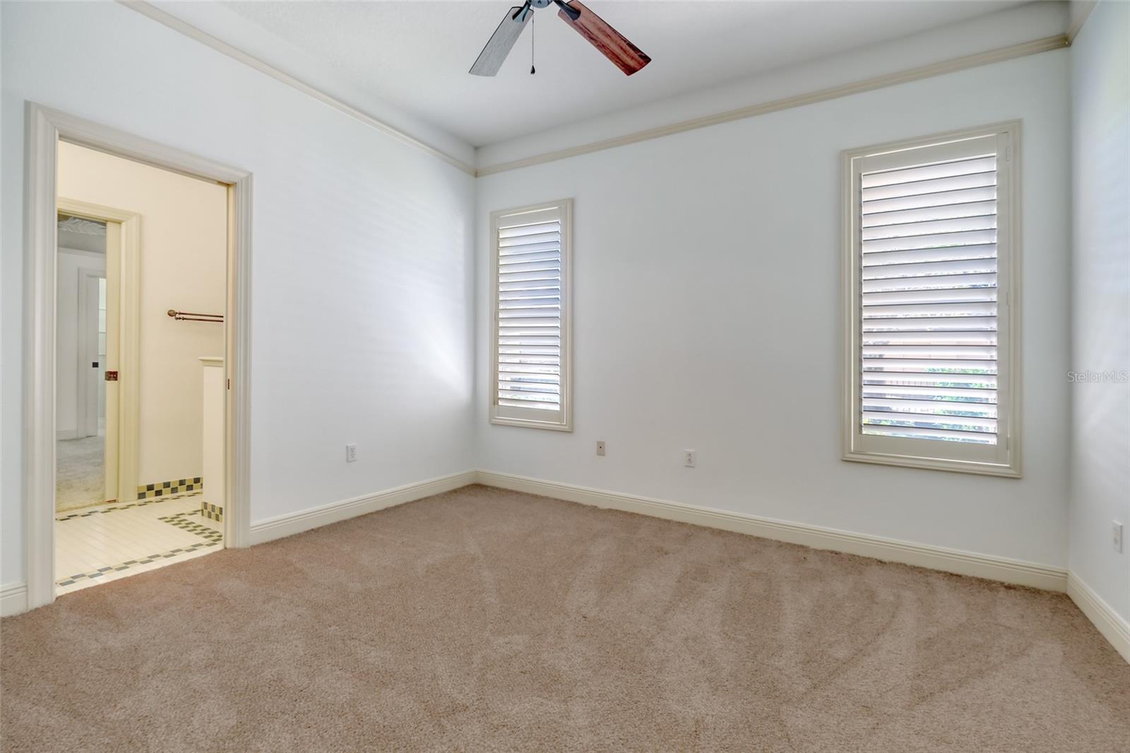 Listing photo id 31 for 2983 Wentworth Way