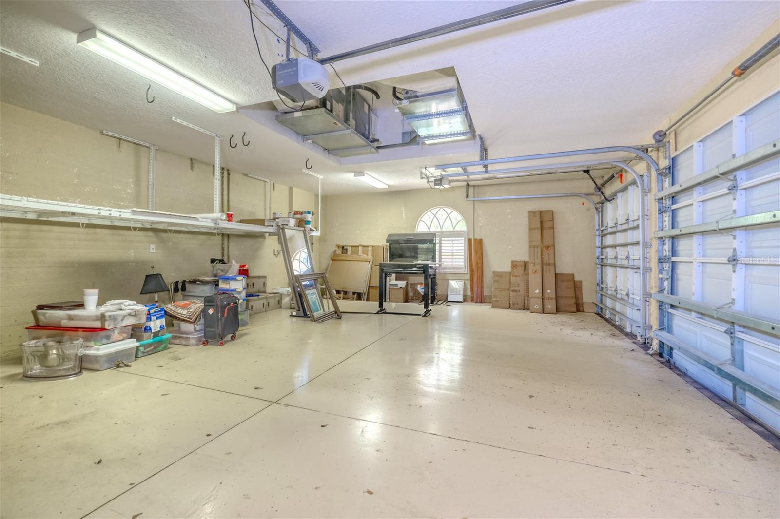 Listing photo id 34 for 2983 Wentworth Way