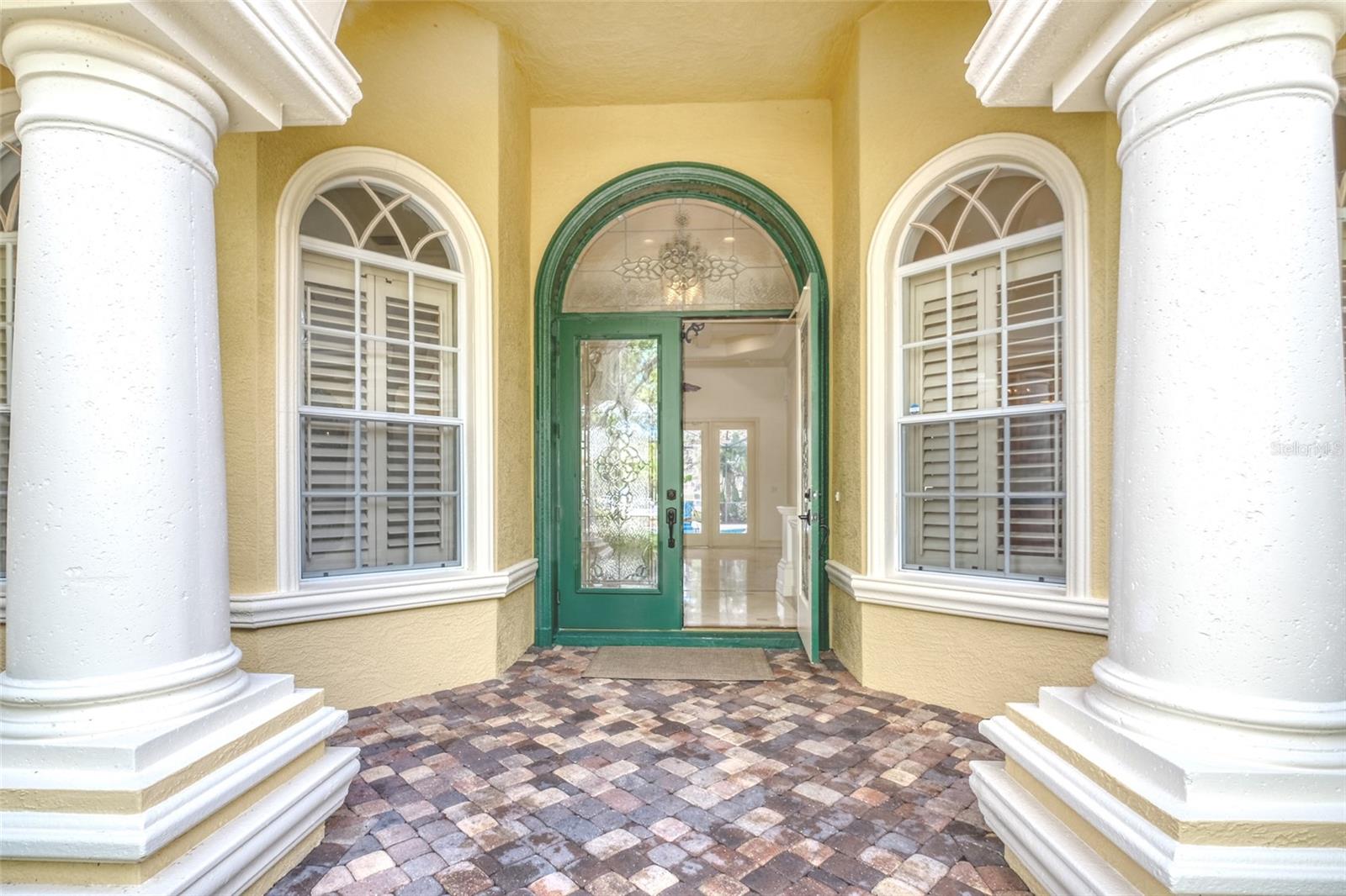 Listing photo id 38 for 2983 Wentworth Way