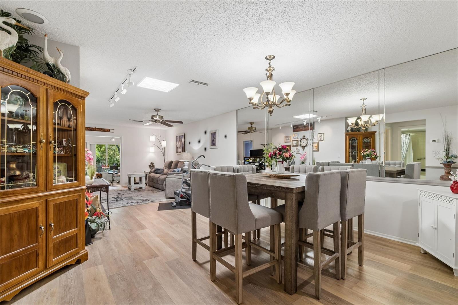 Image 13 of 68 For 2231 Lark Circle E F