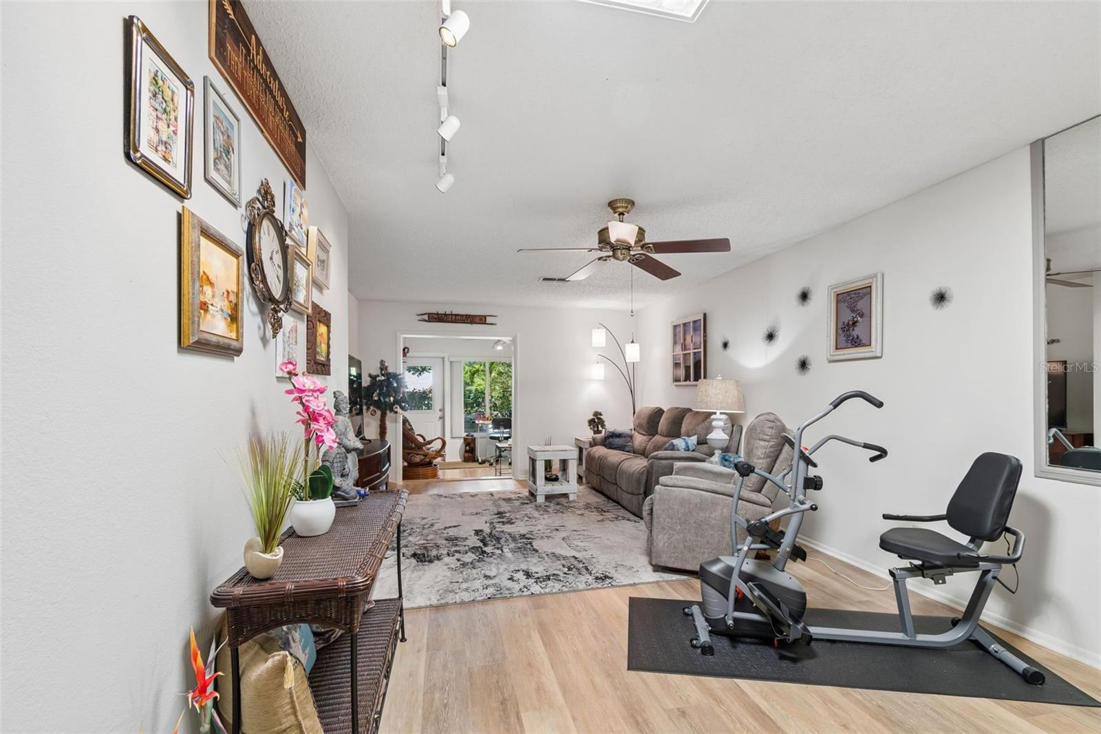 Image 15 of 68 For 2231 Lark Circle E F