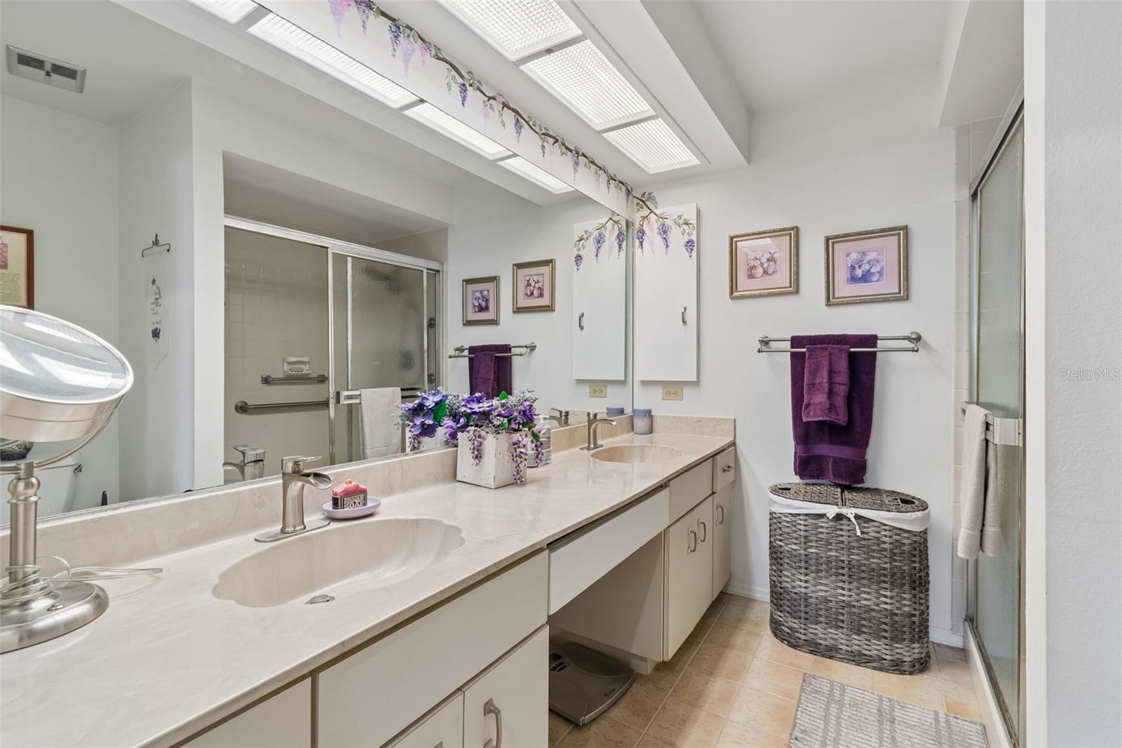 Image 21 of 68 For 2231 Lark Circle E F