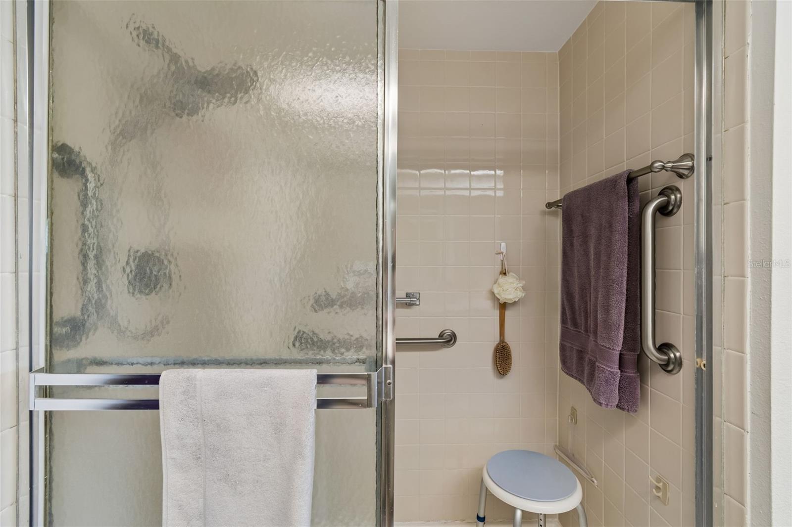 Image 23 of 68 For 2231 Lark Circle E F