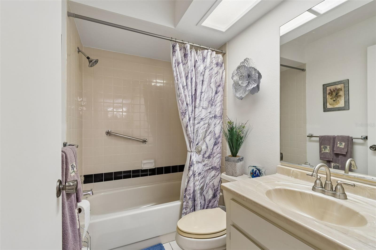 Image 27 of 68 For 2231 Lark Circle E F