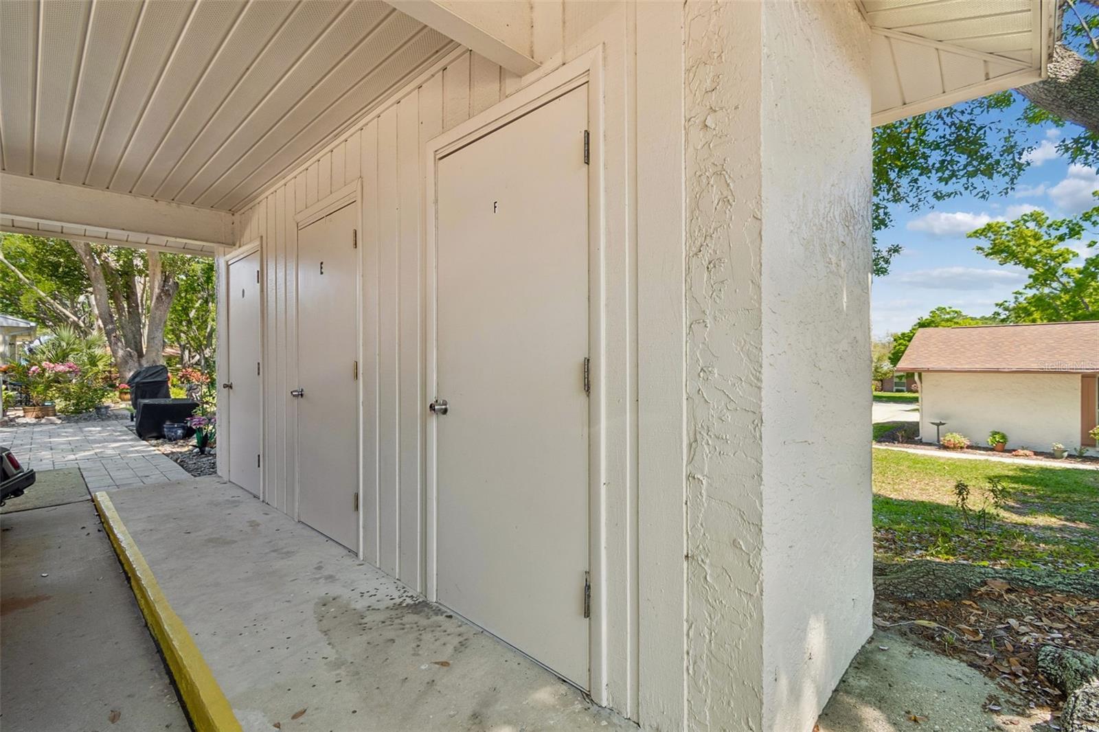 Image 36 of 68 For 2231 Lark Circle E F