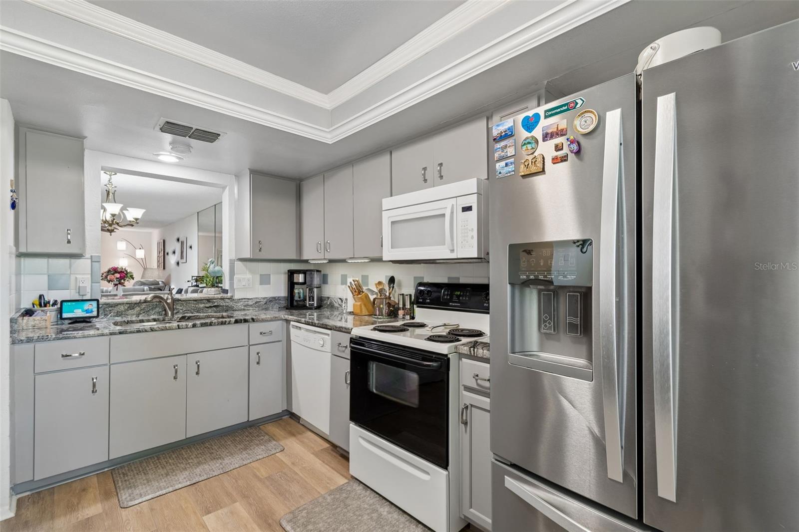 Image 4 of 68 For 2231 Lark Circle E F