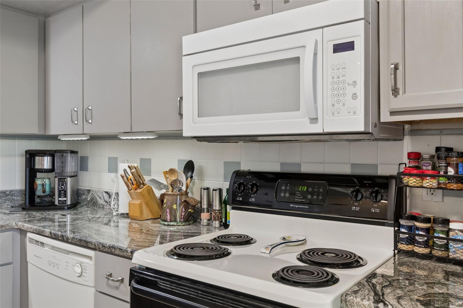 Image 8 of 68 For 2231 Lark Circle E F