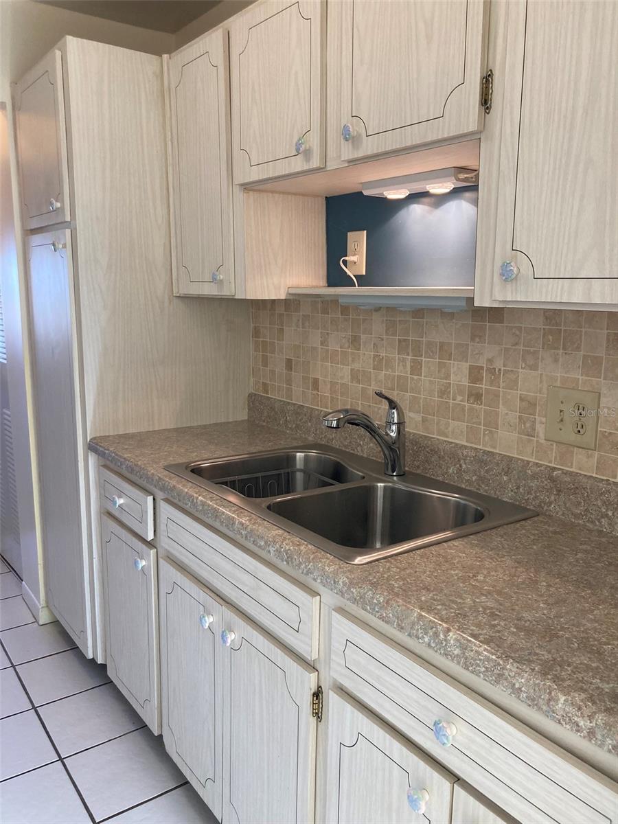 Image 8 of 55 For 5750 80th Street N C202