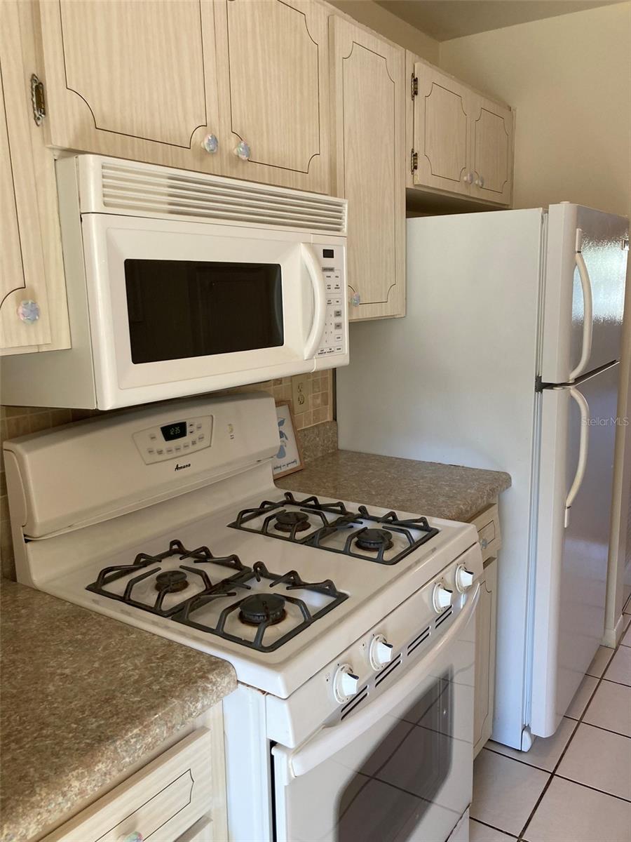 Image 9 of 55 For 5750 80th Street N C202