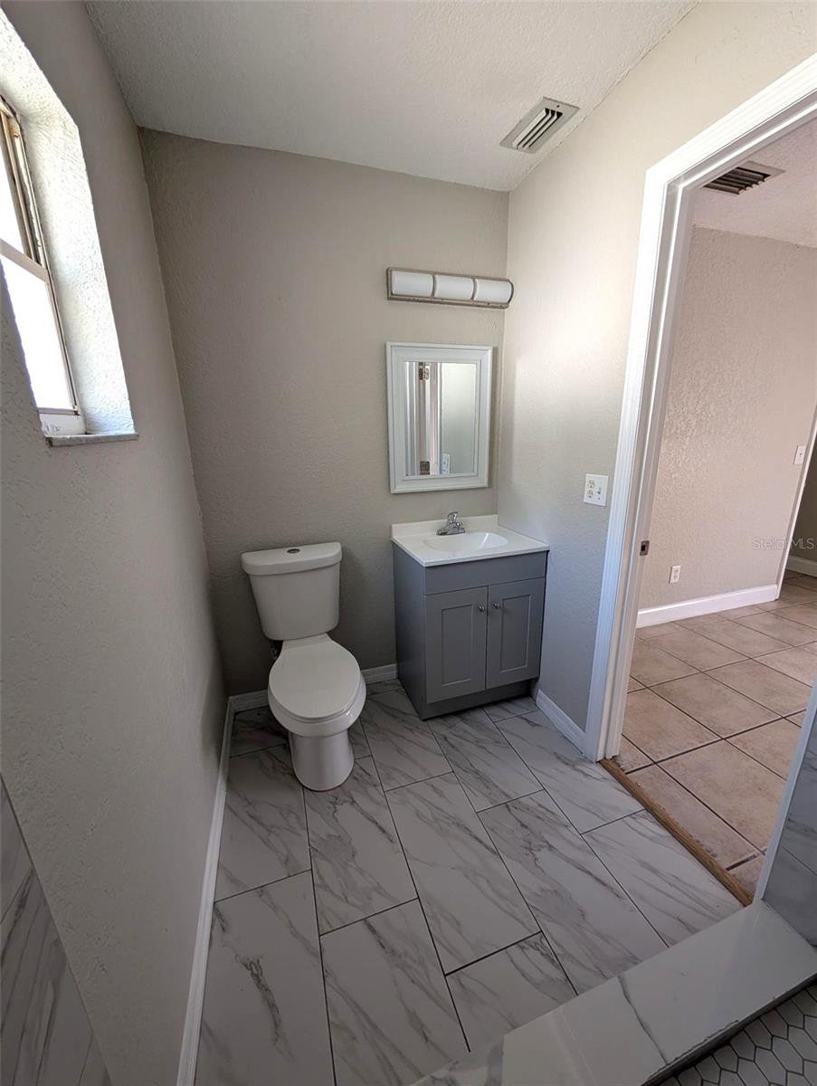 Image 21 of 23 For 5828 3rd Street E