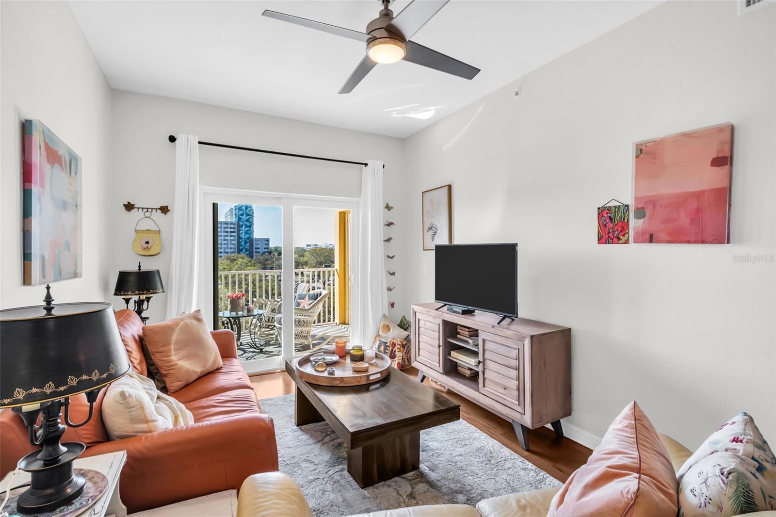 Image 10 of 40 For 316 8th Street S 402