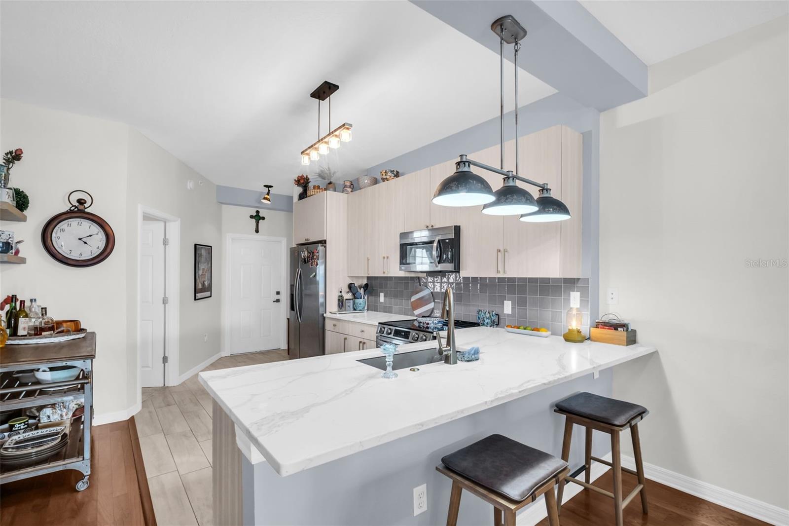 Image 7 of 40 For 316 8th Street S 402