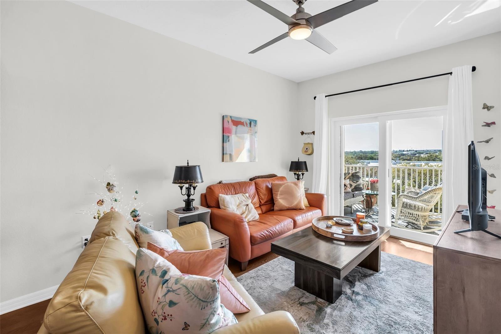 Image 9 of 40 For 316 8th Street S 402