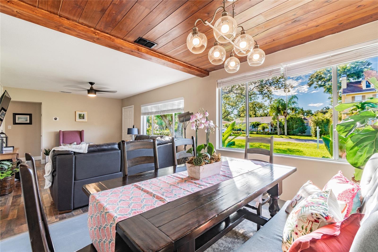 Image 11 of 33 For 6206 Kelly Road