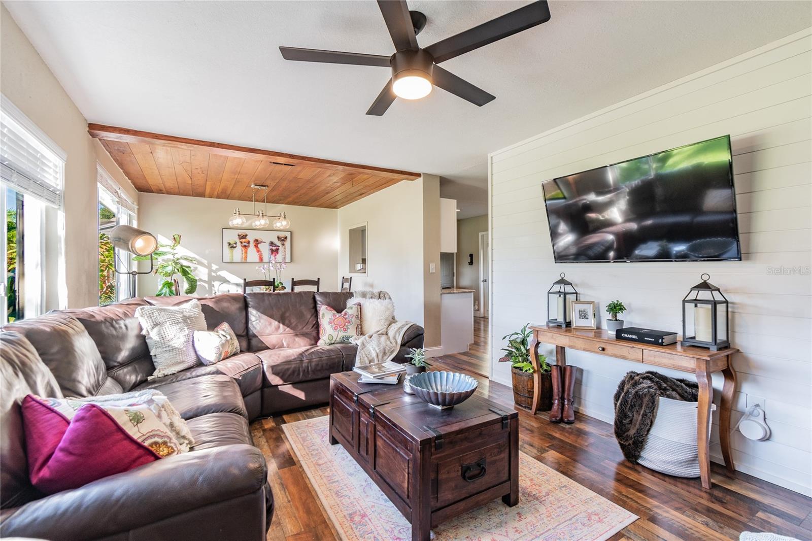 Image 8 of 33 For 6206 Kelly Road