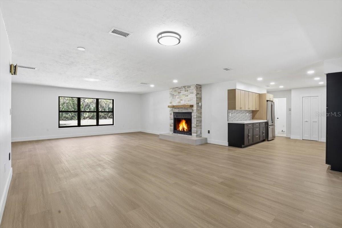 Image 10 of 36 For 20805 162nd Avenue