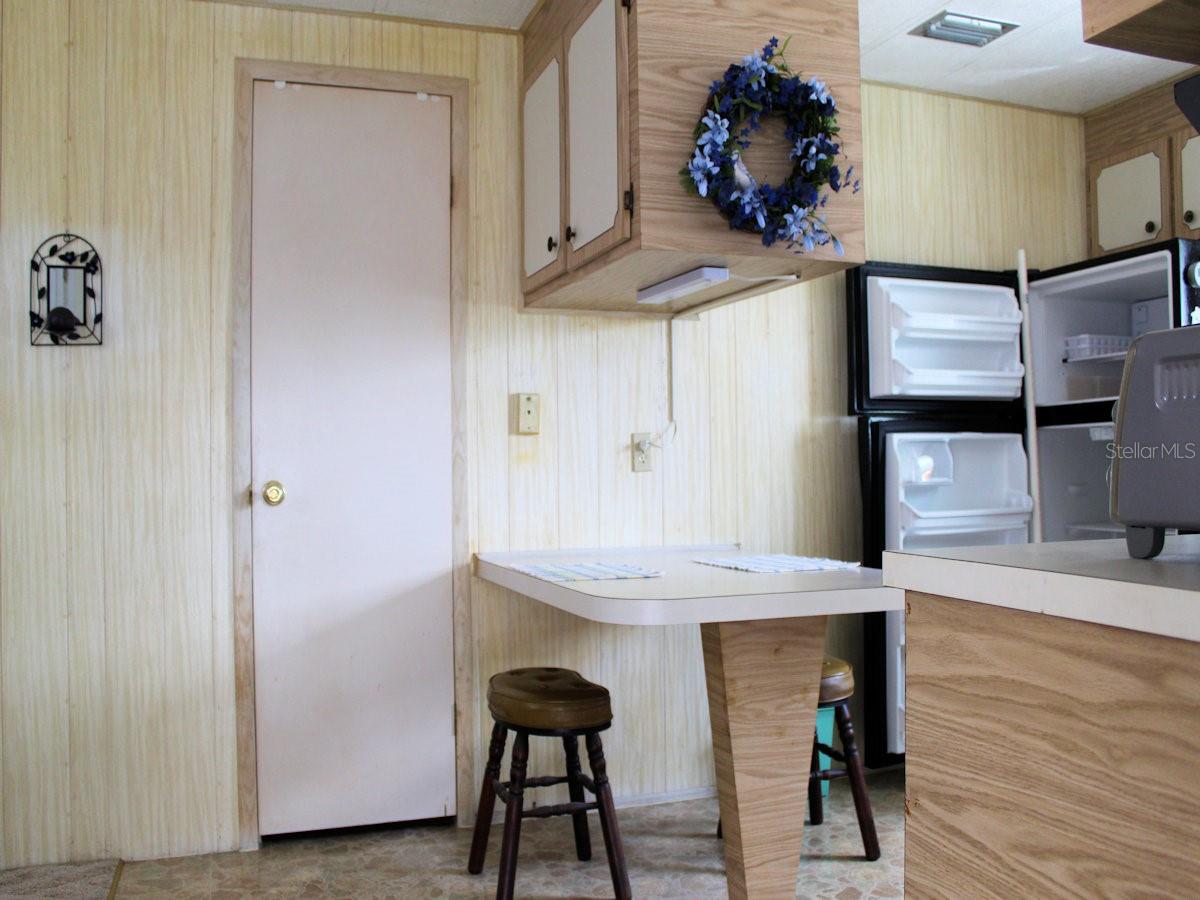 Image 3 of 14 For 2e Pindo Palm Street E