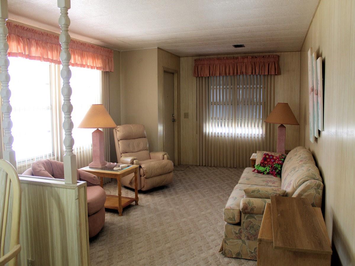 Image 7 of 14 For 2e Pindo Palm Street E