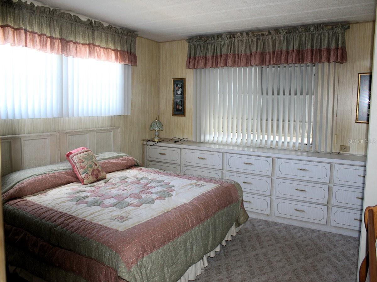 Image 8 of 14 For 2e Pindo Palm Street E