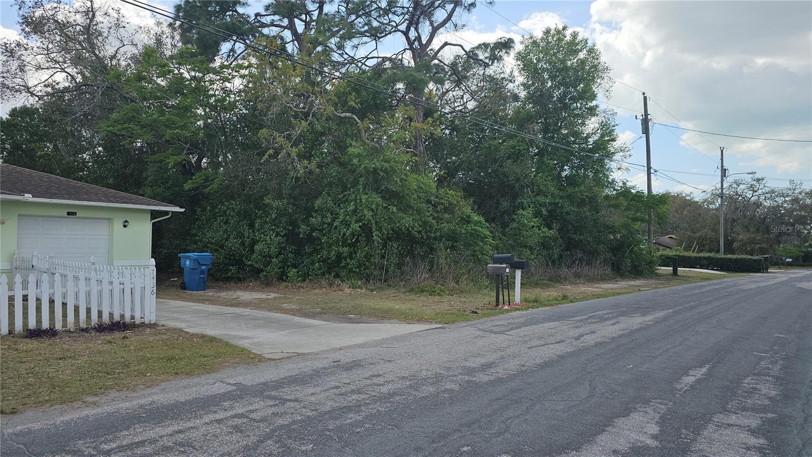 Image 3 of 4 For 7430 Apache Trail