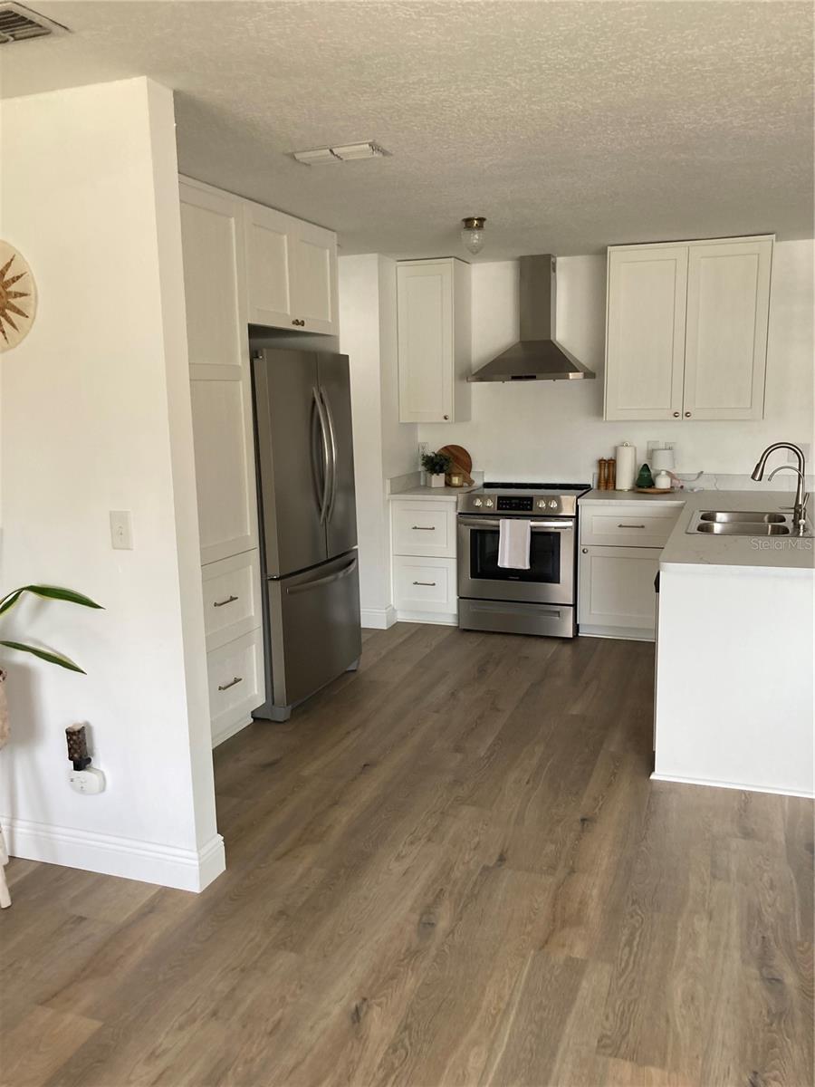 Image 7 of 37 For 4149 Cotton Tail Drive