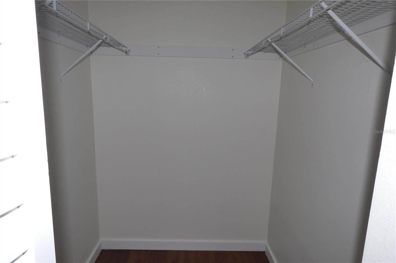 Image 17 of 40 For 5756 Calais Boulevard N 8