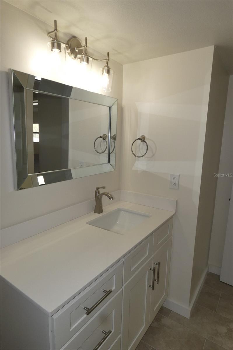 Image 34 of 40 For 5756 Calais Boulevard N 8