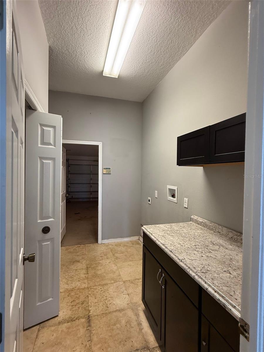 Image 10 of 13 For 3373 Crescent Oaks Boulevard