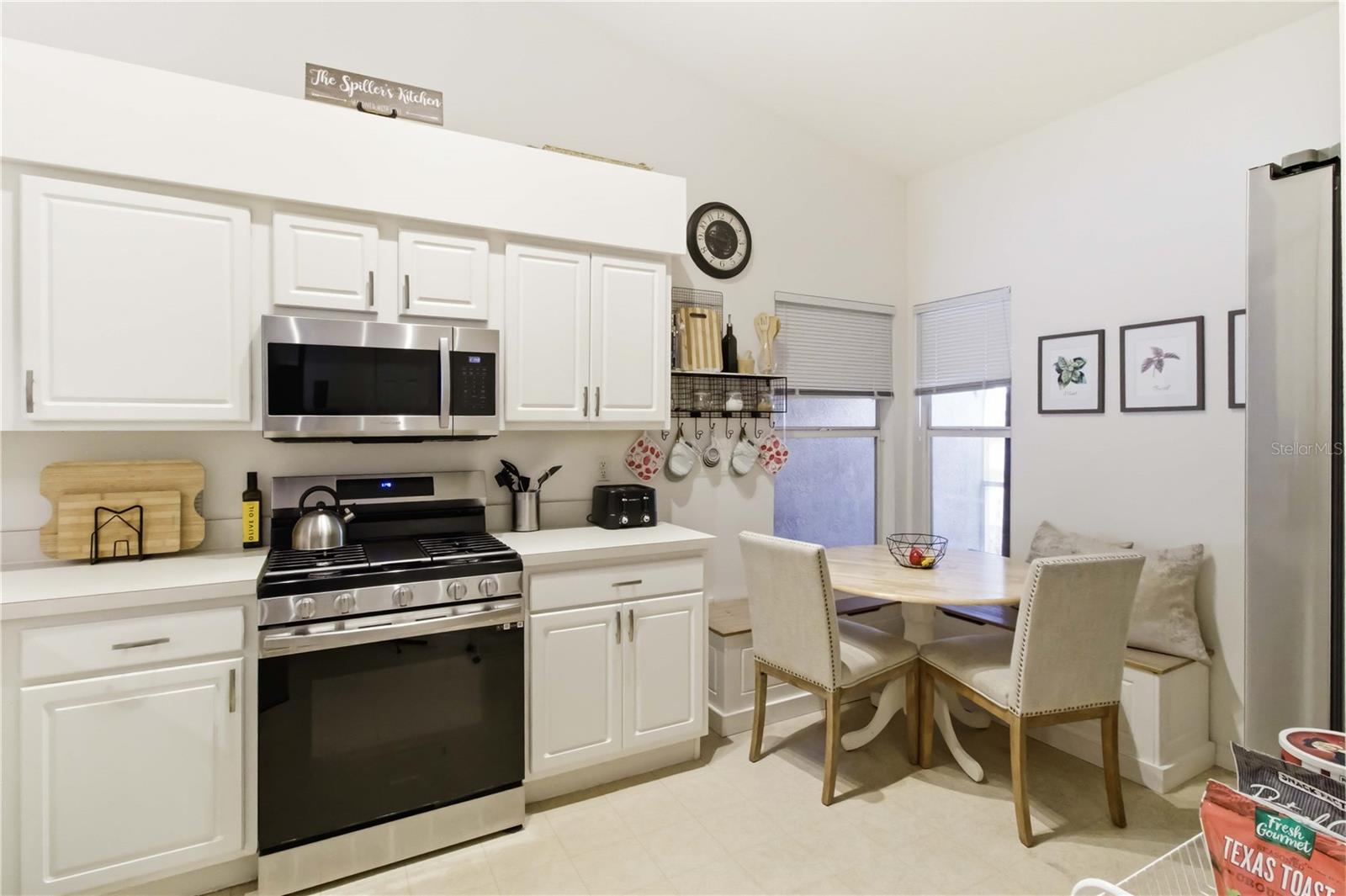 Image 8 of 29 For 3223 Summer Cruise Drive