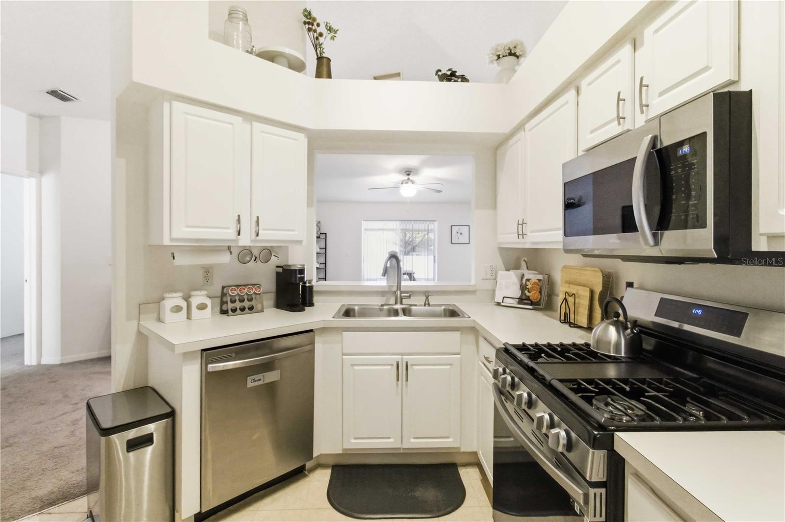 Image 9 of 29 For 3223 Summer Cruise Drive