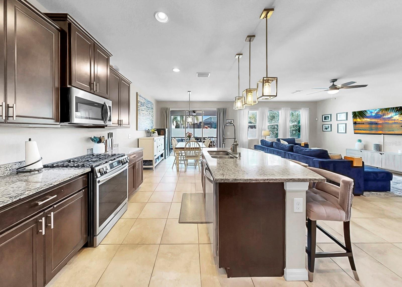 Image 36 of 77 For 6321 Sunsail Place