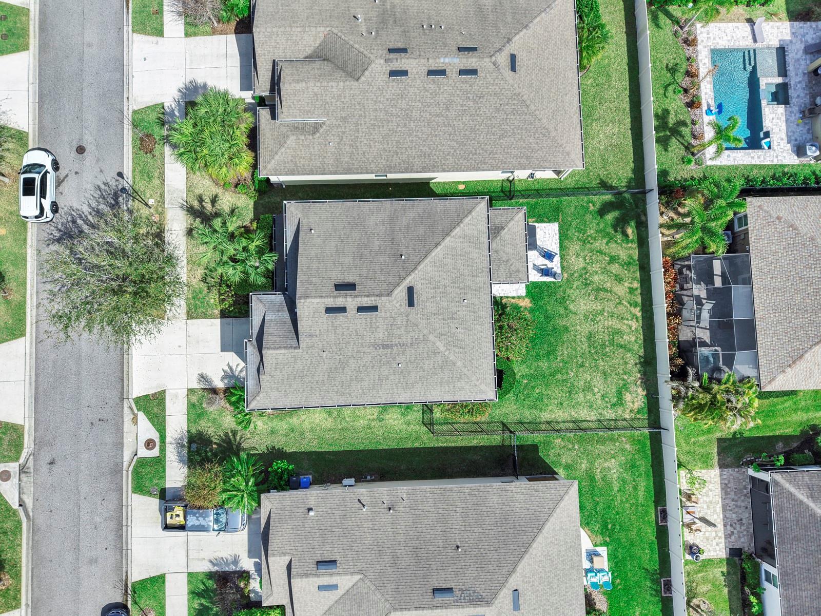 Image 8 of 77 For 6321 Sunsail Place