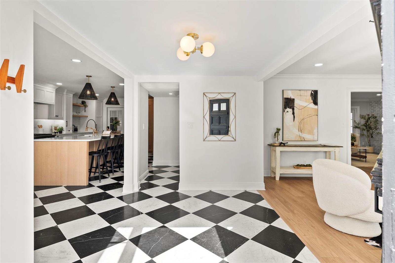 Image 3 of 81 For 1207 Druid Lane