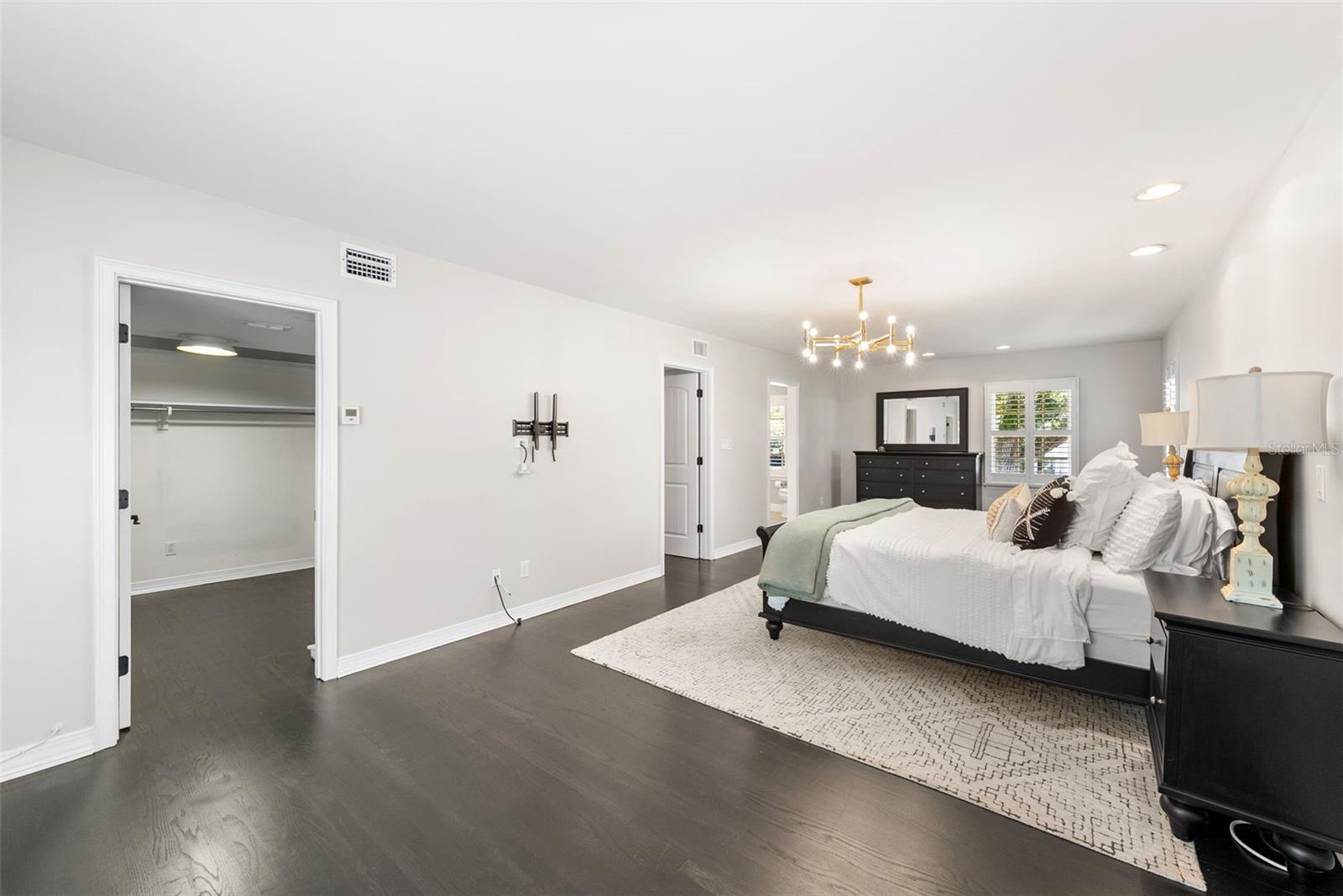 Image 35 of 81 For 1207 Druid Lane