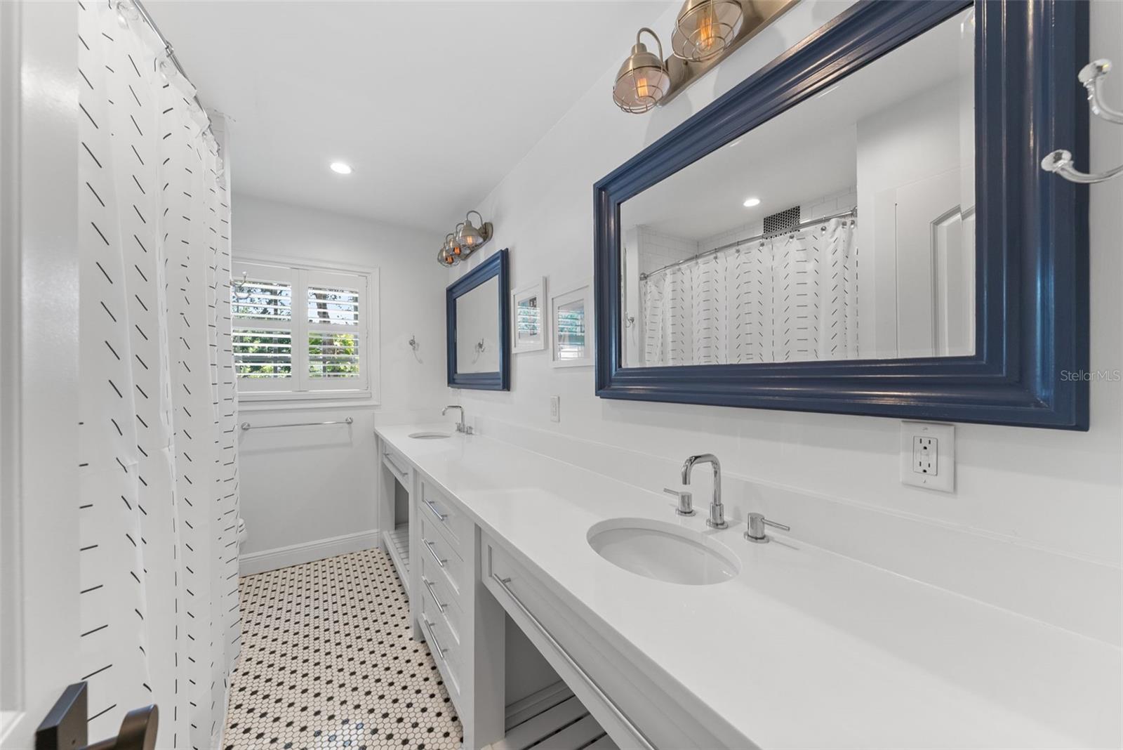 Image 44 of 81 For 1207 Druid Lane