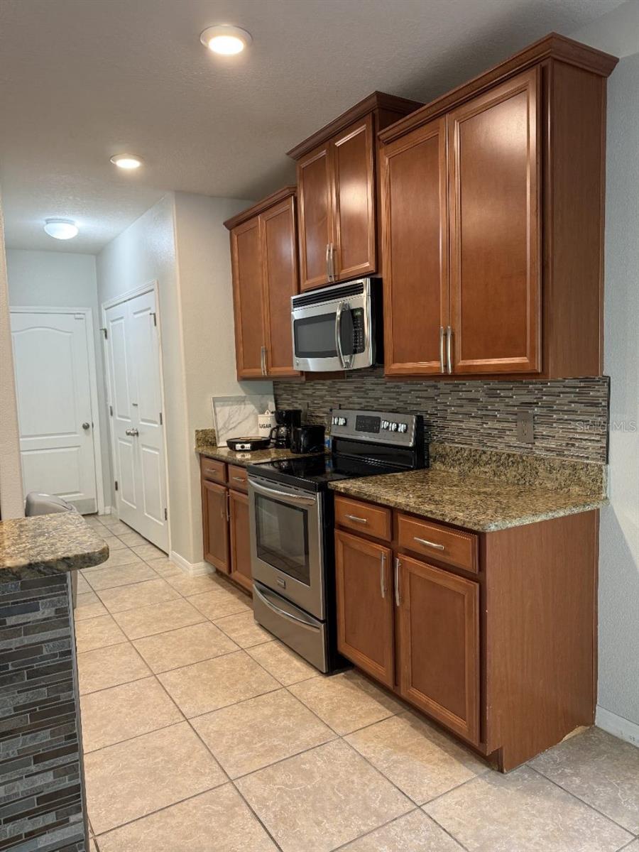 Image 7 of 18 For 1966 Hawks View Drive