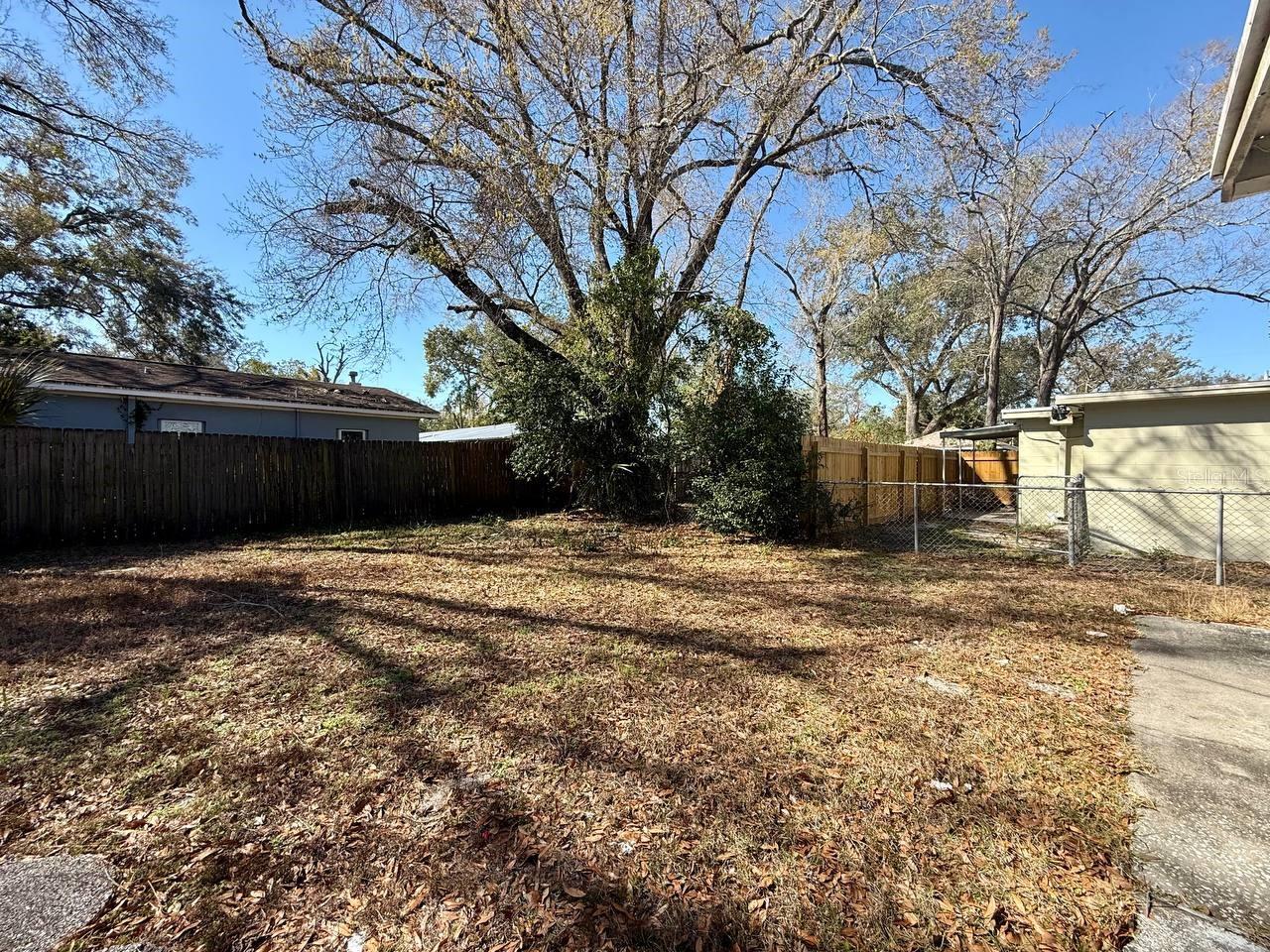 Image 22 of 24 For 1607 Maple Avenue