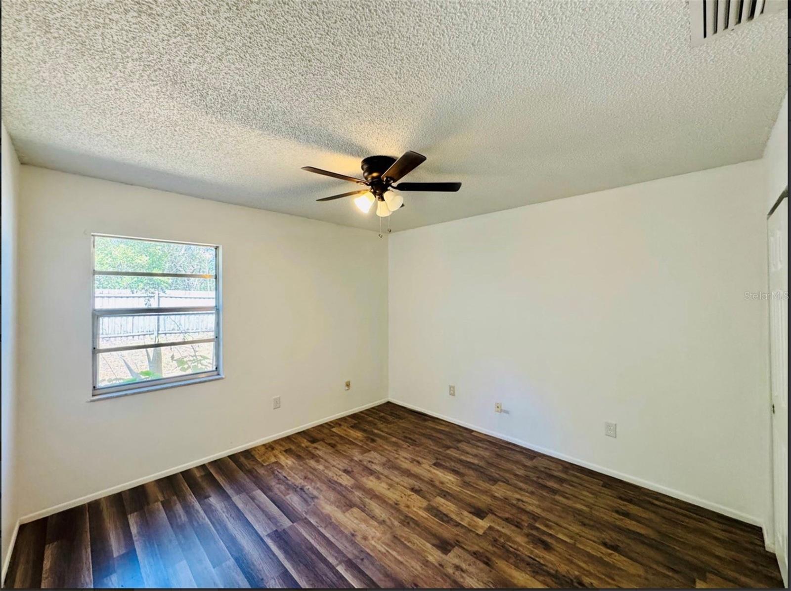 Image 11 of 20 For 7423 Mohawk Trail