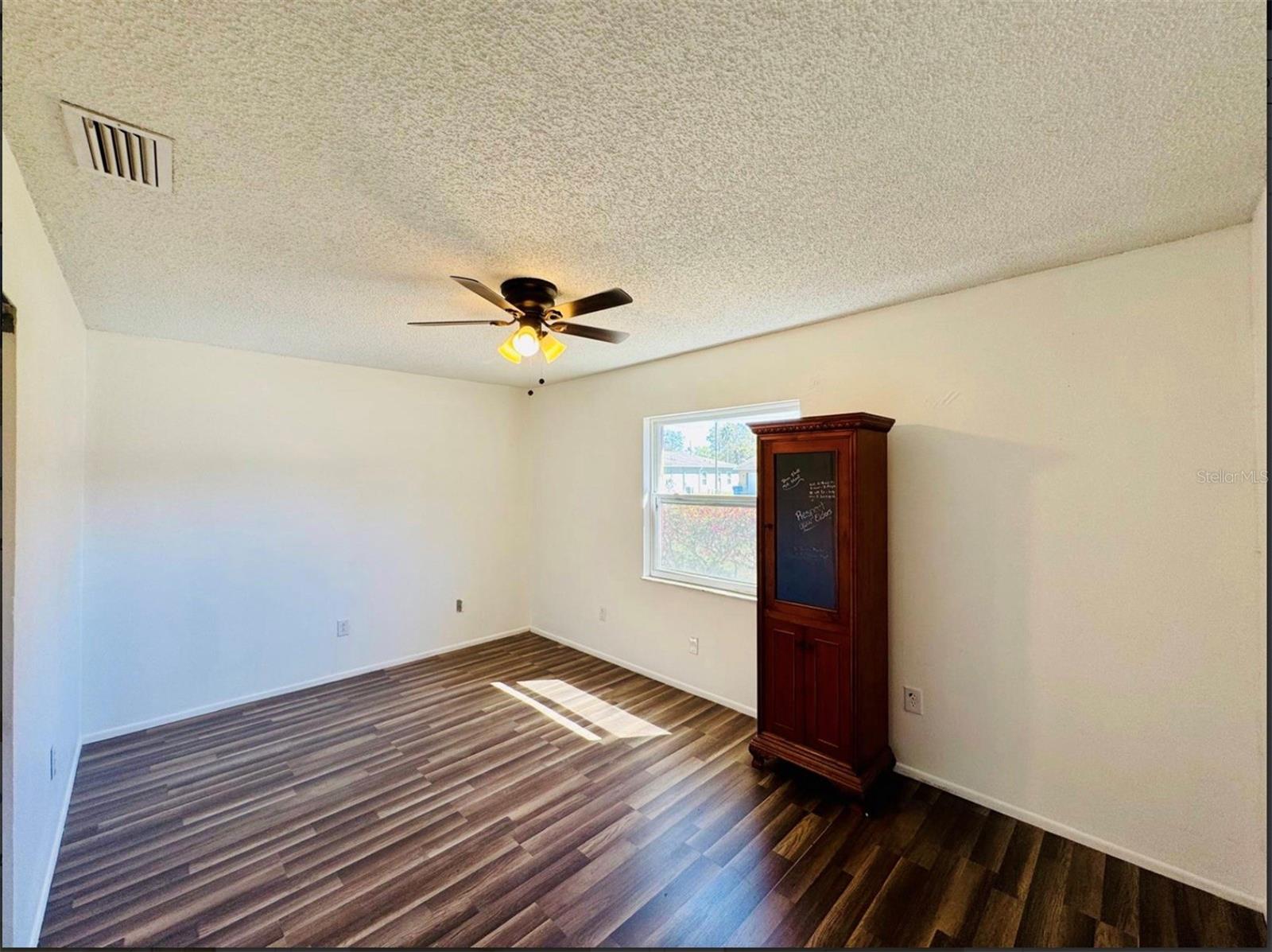 Image 14 of 20 For 7423 Mohawk Trail