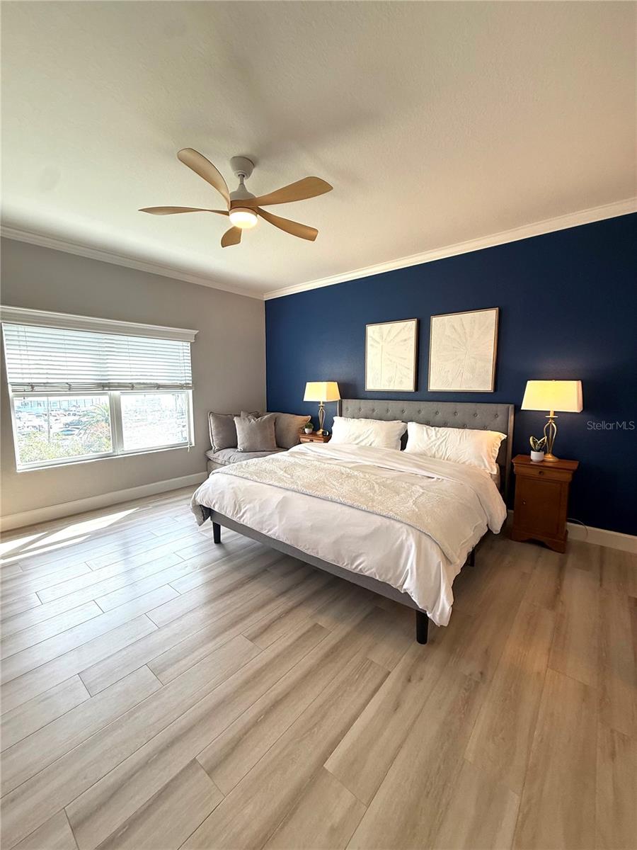 Image 12 of 23 For 423 150th Avenue 1405