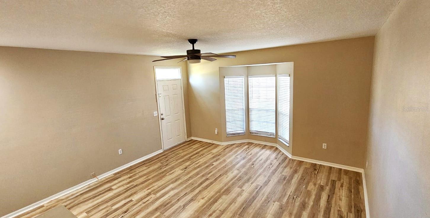 Image 5 of 31 For 2700 Penzance Street