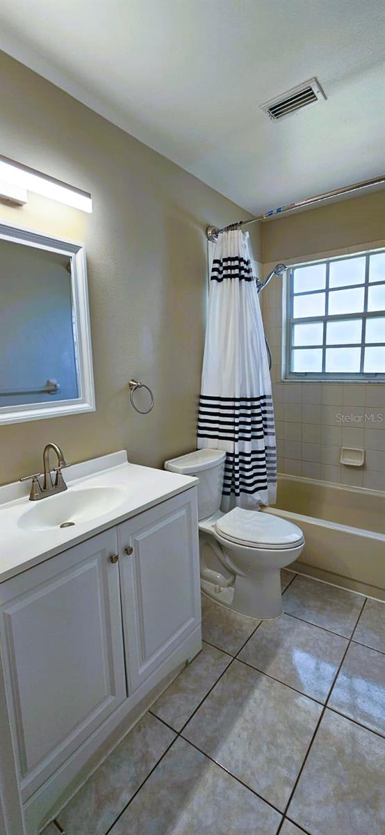 Image 7 of 31 For 2700 Penzance Street