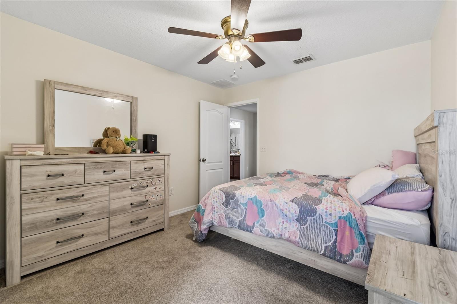 Image 19 of 65 For 2115 Song Sparrow Court