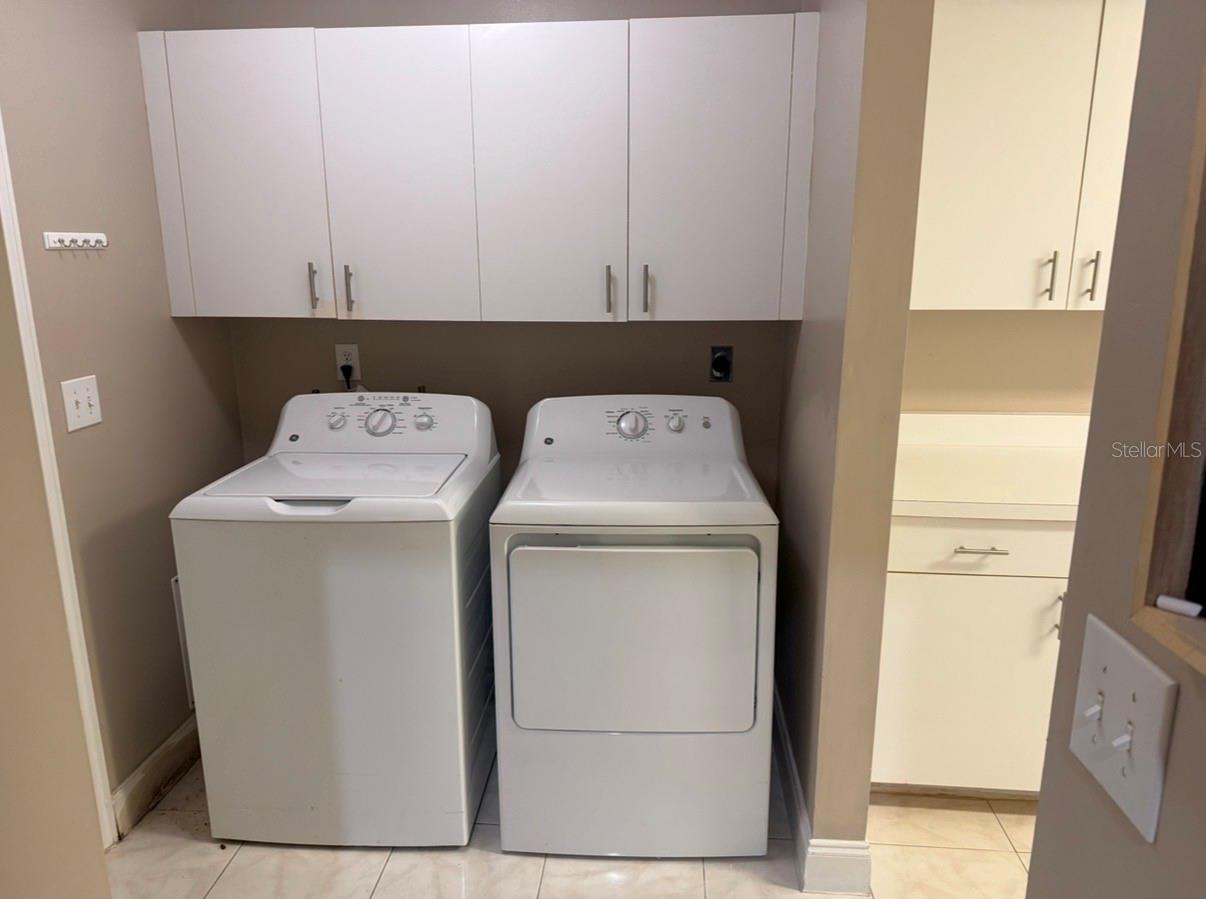 Image 20 of 28 For 2011 Del Webb Boulevard