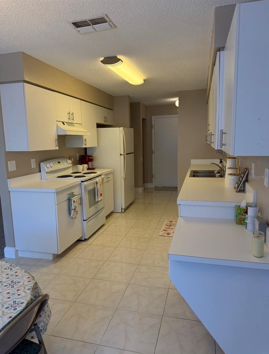 Image 24 of 28 For 2011 Del Webb Boulevard